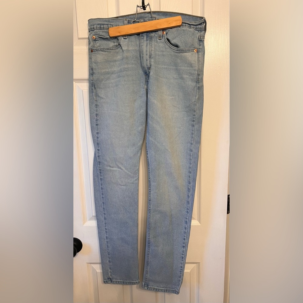 Men’s Levi’s 520 Skinny Jeans 32”x32” light wash